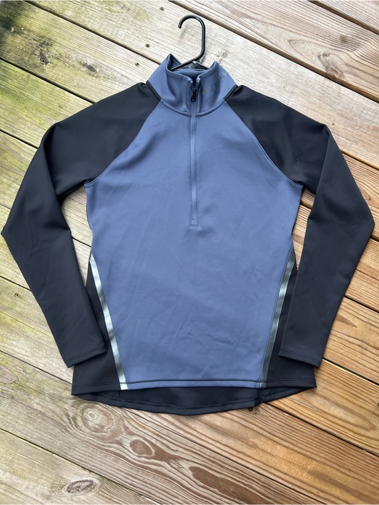 Under Armour Tops - Under Armour Woman’s Large Half Zip Black/Blue Long Sleeve Top